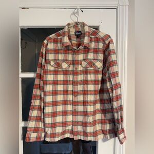 Patagonia Organic Cotton Long-Sleeve Fjord Flannel Shirt, Lightly Used